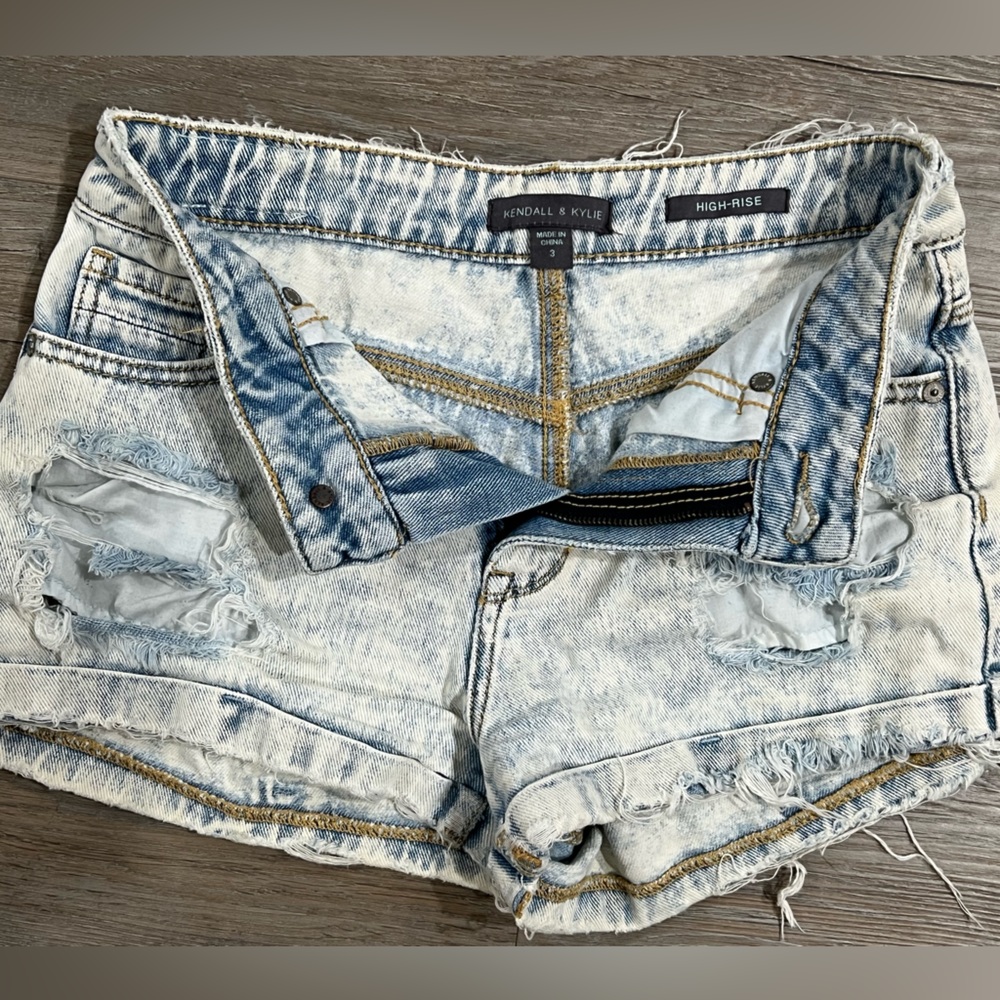 Kendall & Kylie high rise denim distressed shorts